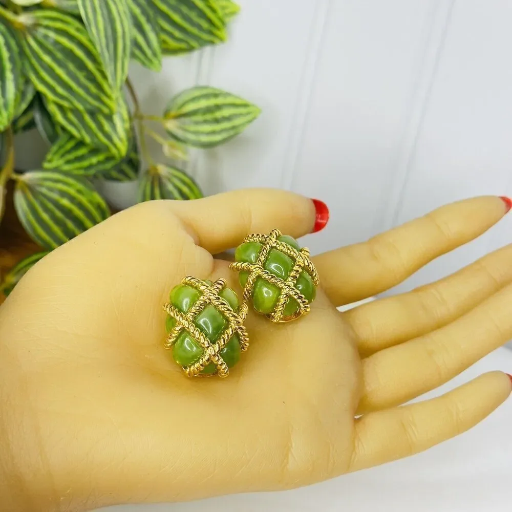 Vintage KJL Kenneth J Lane Earrings Gold Rope Quilted Green Lucite Clip On 1133 - Picture 12 of 15